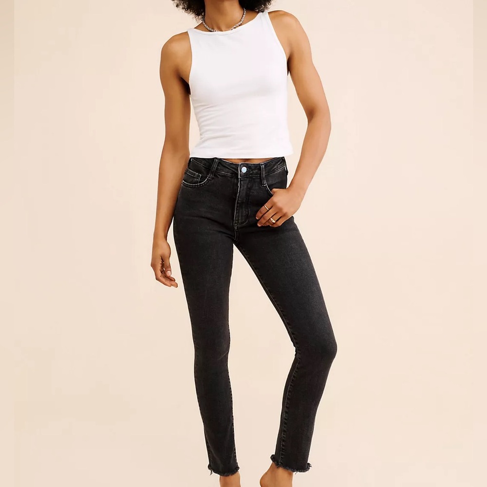 PILCRO Anthropologie The Cigarette Straight Leg Jeans Black Womens 28